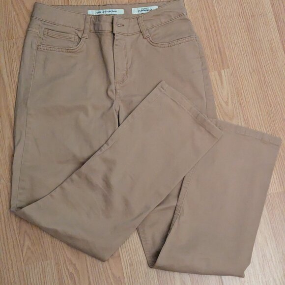 Tan Skinny Jeans - Picture 5 of 8